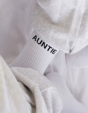 Laden Sie das Bild in den Galerie-Viewer, Socken I Auntie
