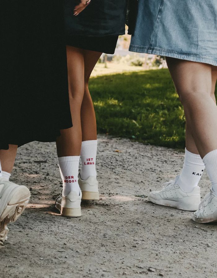 Socken I Der Boden ist Lava
