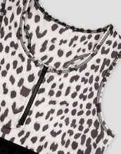 Laden Sie das Bild in den Galerie-Viewer, Sport Top Taylor I Leo Light Grey

