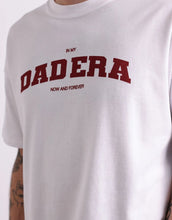 Laden Sie das Bild in den Galerie-Viewer, T-Shirt Dad Era I White/Burgundy
