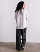 Laden Sie das Bild in den Galerie-Viewer, T-Shirt Mom Era I White/Burgundy
