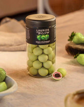 Laden Sie das Bild in den Galerie-Viewer, Lakritz Love 295g I Sour Strawberry
