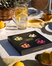 Laden Sie das Bild in den Galerie-Viewer, Small Selection Box I Summer
