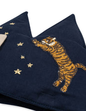 Laden Sie das Bild in den Galerie-Viewer, Geburtstagskrone I Glitter Tiger
