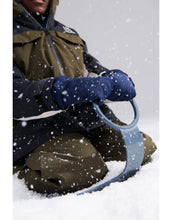 Laden Sie das Bild in den Galerie-Viewer, Poporutscher Anouk Snow Glider I Whale Blue

