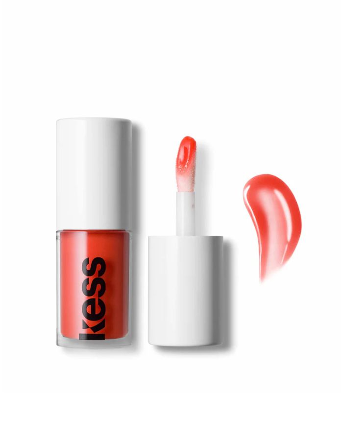 Kess Berlin Lip Oil in transparentem Glasflakon mit schwarzem Deckel – feuchtigkeitsspendendes Pflegeprodukt für glänzende Lippen