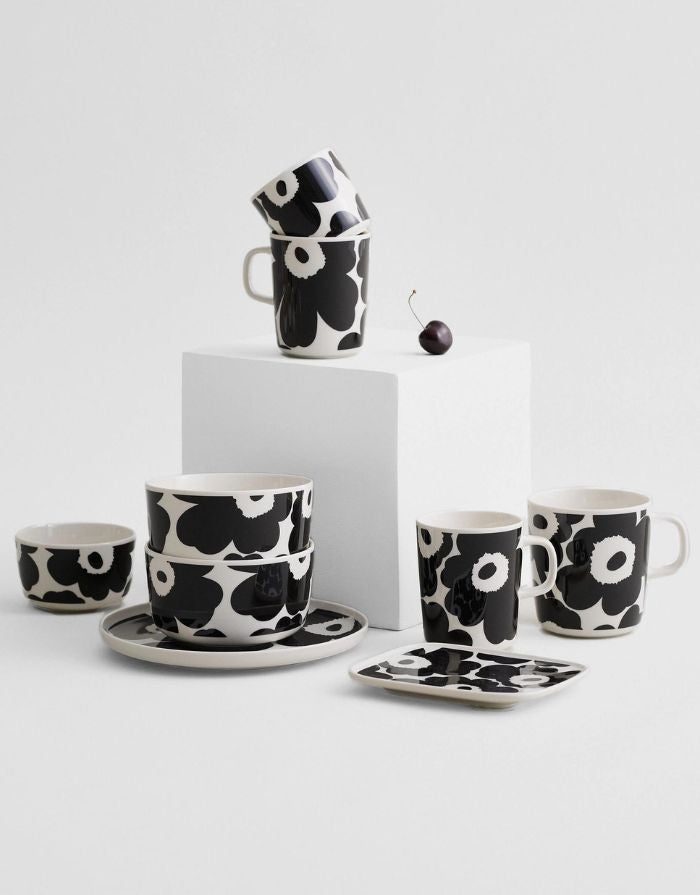 Schälchen Oiva/Unikko 2,5dl I Schwarz/Weiß
