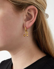 Laden Sie das Bild in den Galerie-Viewer, Ohrringe Cherry on top I Gold

