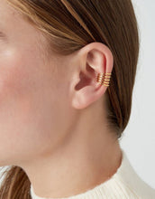 Laden Sie das Bild in den Galerie-Viewer, Earcuff Layered Bold Lines I Silber
