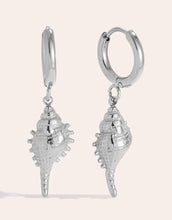 Laden Sie das Bild in den Galerie-Viewer, Ohrringe Ocean Conch I Silber
