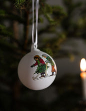 Laden Sie das Bild in den Galerie-Viewer, Weihnachtsbaumkugeln Barnen Bullerbü I Chapter 3

