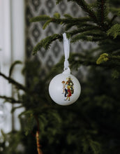 Laden Sie das Bild in den Galerie-Viewer, Weihnachtsbaumkugeln Barnen Bullerbü I Chapter 4
