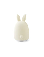 Laden Sie das Bild in den Galerie-Viewer, Großes Nachtlicht Jimbo I Rabbit Creme de la Creme
