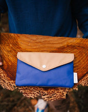 Laden Sie das Bild in den Galerie-Viewer, Tasche Pencil Case Envelope I Captain Blue
