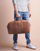 Laden Sie das Bild in den Galerie-Viewer, Weekender Otis I Camel Hunter
