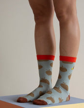 Laden Sie das Bild in den Galerie-Viewer, Socken I Apple
