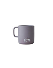 Laden Sie das Bild in den Galerie-Viewer, Porzellan Becher Favourite Cup mit Henkel I Grandmom
