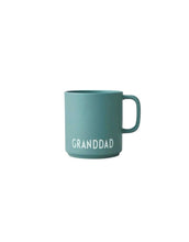 Laden Sie das Bild in den Galerie-Viewer, Porzellan Becher Favourite Cup mit Henkel I Granddad
