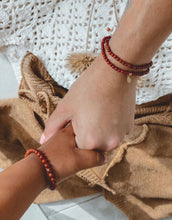 Laden Sie das Bild in den Galerie-Viewer, Matching Me &amp; Mom Armband I Red Jasper

