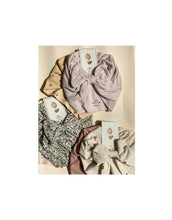 Laden Sie das Bild in den Galerie-Viewer, Bambi Haube 2er-Set Baby I Louloudi/Shell

