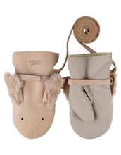 Laden Sie das Bild in den Galerie-Viewer, Handschuhe Kapi Exclusive Mittens I Winter Bunny
