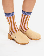 Laden Sie das Bild in den Galerie-Viewer, Socken Lang I Striped
