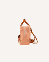 Laden Sie das Bild in den Galerie-Viewer, Rucksack Envelope Meadows Small I Suzy Blush
