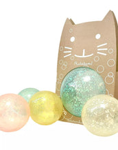 Laden Sie das Bild in den Galerie-Viewer, The Bubble Ball 15cm I Pink
