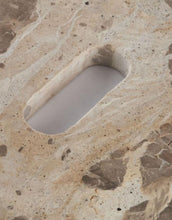 Laden Sie das Bild in den Galerie-Viewer, Schneidebrett Marmor 60x20cm I Beige
