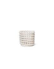 Laden Sie das Bild in den Galerie-Viewer, Aufbewahrung Ceramic Basket Small I Off-White
