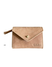 Laden Sie das Bild in den Galerie-Viewer, Portemonnaie Josie&#39;s Purse I Camel
