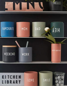Porzellan Becher Favourite Cup I Weekend