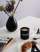 Laden Sie das Bild in den Galerie-Viewer, Porzellan Becher Favourite Cup I Weekend
