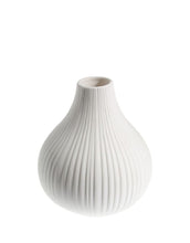 Laden Sie das Bild in den Galerie-Viewer, Vase Ekenäs Large I Weiß

